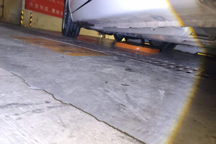 Used CHANGAN Eado 2013 1.6L Automatic Junku Model China IV Standard Chassis Rear Left
