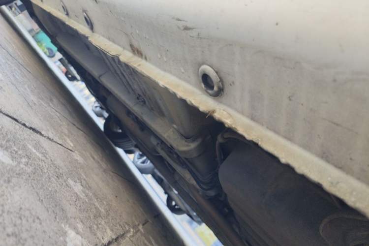 Used CHANGAN Eado 2013 1.6L Automatic Junku Model China IV Standard Chassis Rear Left