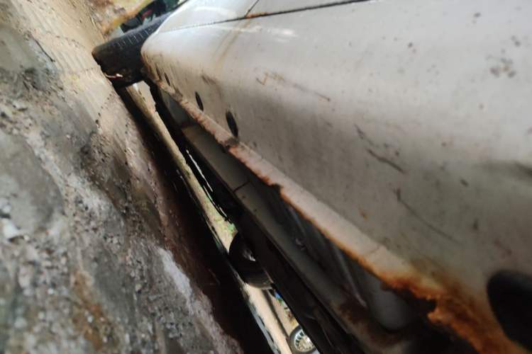 Used CHANGAN Eado 2013 1.6L Automatic Junku Model China IV Standard Chassis Rear Left