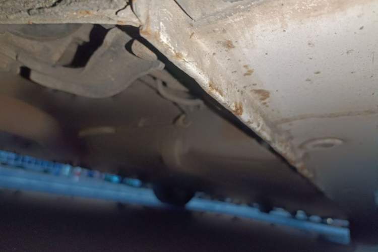 Used CHANGAN Eado 2013 1.6L Manual ZhiKu Model China IV Standard Chassis Rear Right