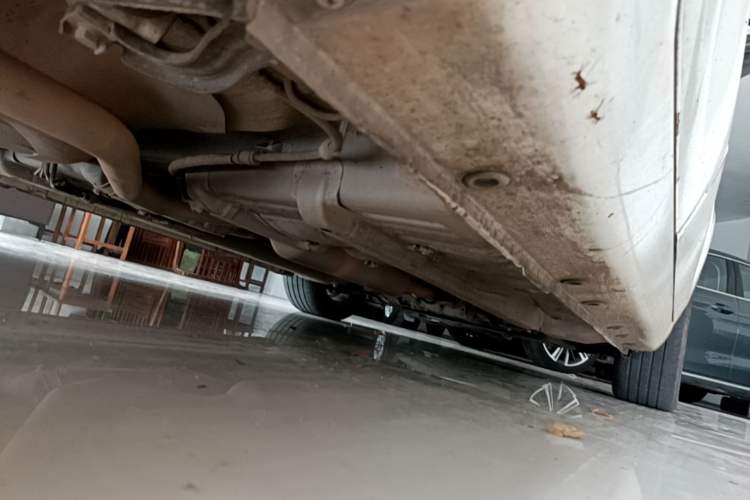 Used CHANGAN Eado 2013 1.6L Automatic Junku Model China IV Standard Chassis Rear Right