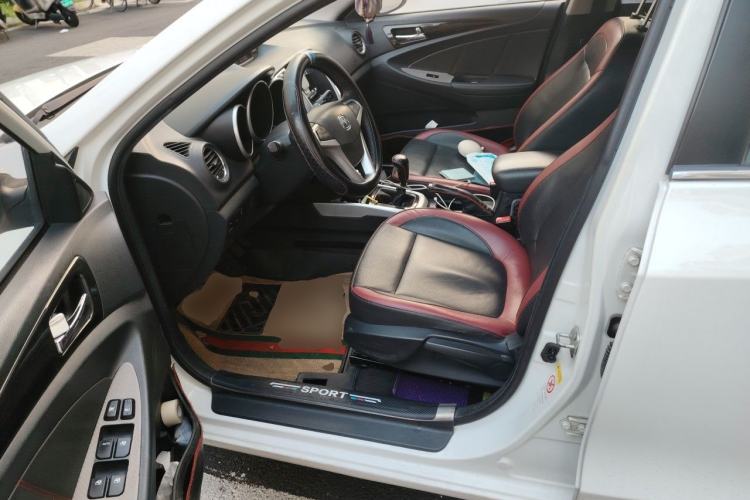 Used CHANGAN Eado 2013 1.6L Manual ZhiKu Model China IV Standard Driver Seat