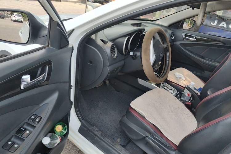 Used CHANGAN Eado 2013 1.5T Automatic Sporty Model Driver Seat