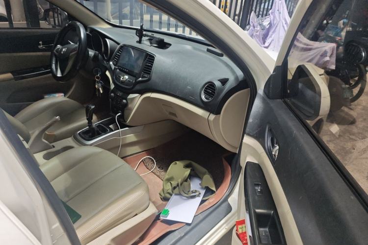 Used CHANGAN Eado 2013 1.6L Manual Elite Model China IV Standard Driver Seat