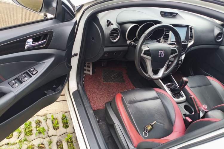 Used CHANGAN Eado 2013 1.6L Manual Junkuo Model China IV Standard Driver Seat