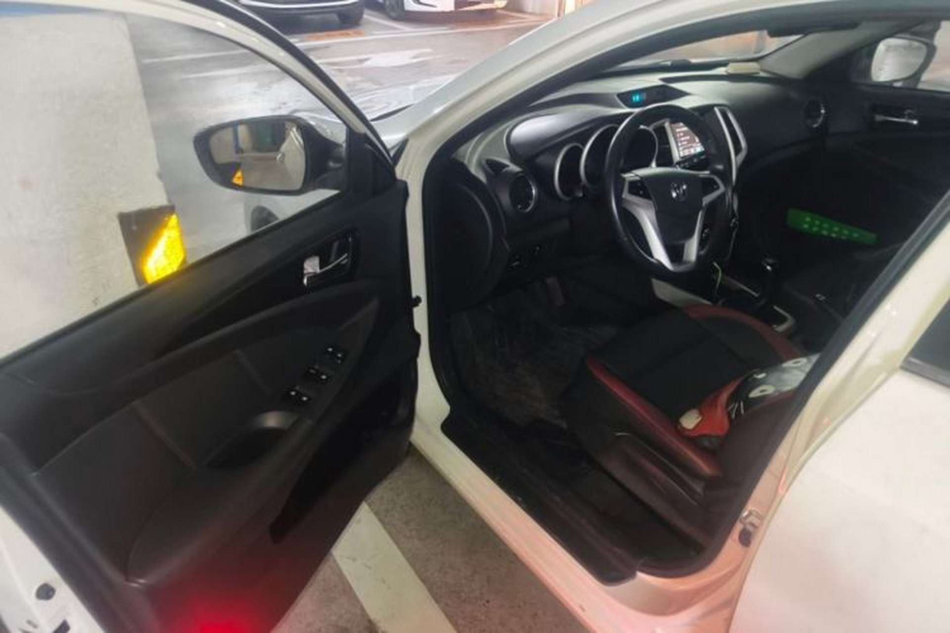 Used CHANGAN Eado 2013 1.6L Manual Junkuo Model China IV Standard Driver Seat