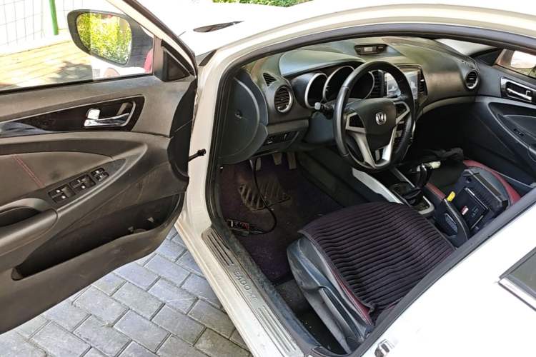 Used CHANGAN Eado 2013 1.6L Manual Junkuo Model China IV Standard Driver Seat