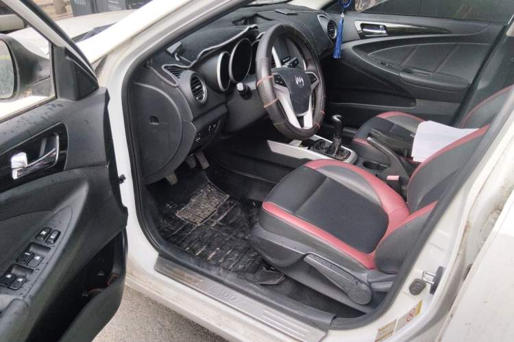 Used CHANGAN Eado 2013 1.6L Manual Junku Model China V Standard Driver Seat