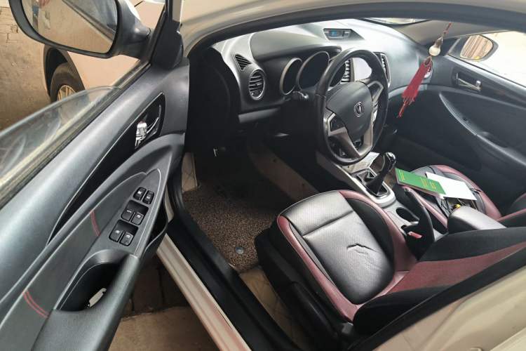 Used CHANGAN Eado 2013 1.6L Manual Junkuo Model China IV Standard Driver Seat