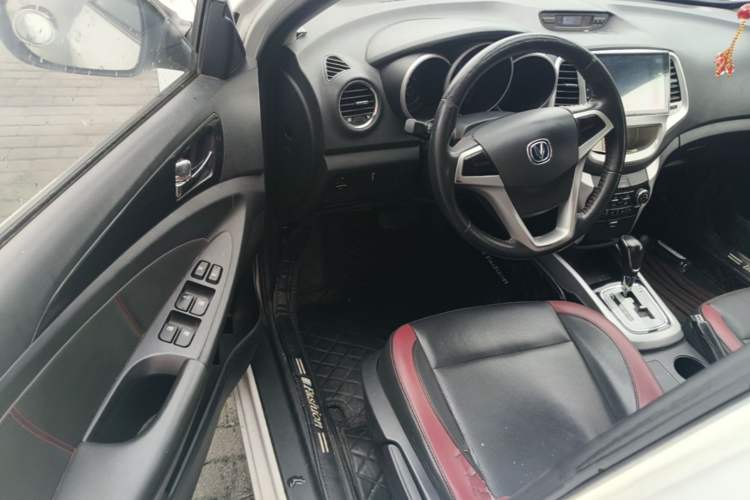 Used CHANGAN Eado 2013 1.6L Automatic Junku Model China IV Standard Driver Seat