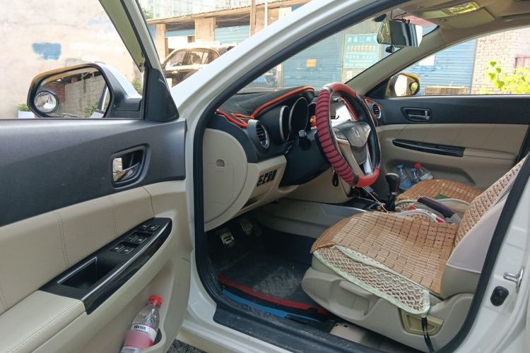 Used CHANGAN Eado 2013 1.6L Manual Luxury Model China V Standard Driver Seat