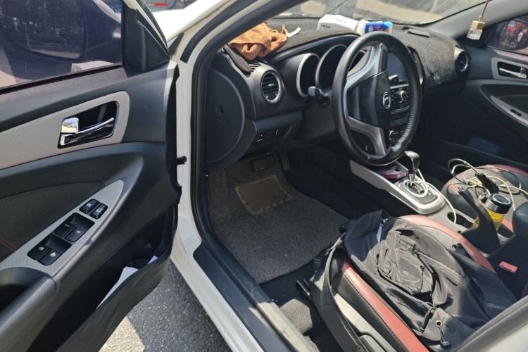 Used CHANGAN Eado 2013 1.5T Automatic Cool Edition Driver Seat
