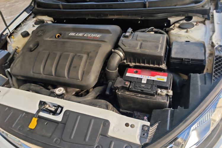 Used CHANGAN Eado 2013 1.5T Automatic Cool Edition Engine Bay