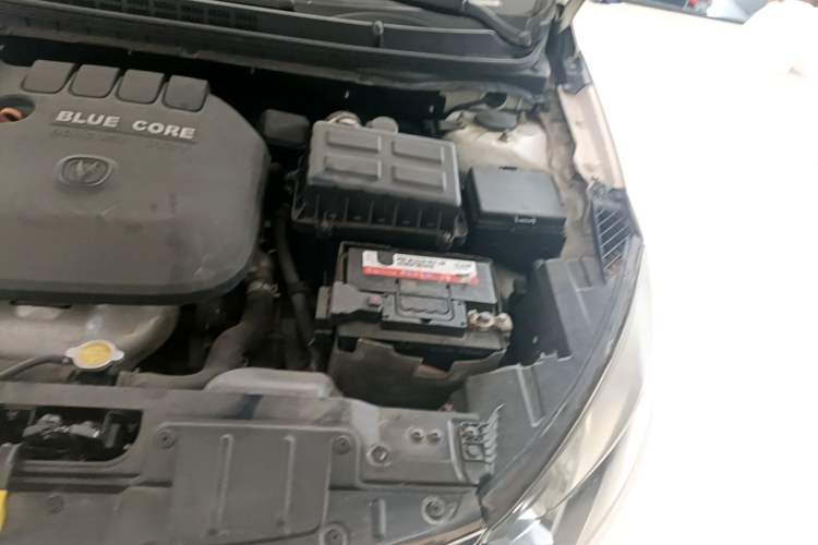 Used CHANGAN Eado 2013 1.6L Automatic Junku Model China IV Standard Engine Bay Left