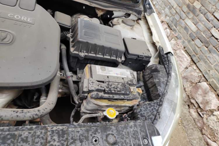 Used CHANGAN Eado 2013 1.6L Manual Luxury Model China V Standard Engine Bay Left