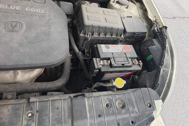 Used CHANGAN Eado 2013 1.6L Manual Elite Model China IV Standard Engine Bay Left