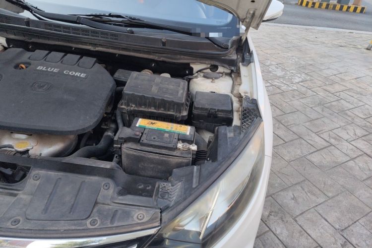 Used CHANGAN Eado 2013 1.6L Automatic Junku Model China IV Standard Engine Bay Left