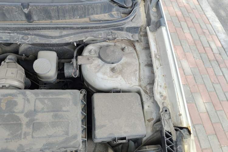 Used CHANGAN Eado 2013 1.6L Manual Luxury Model China V Standard Engine Bay Left