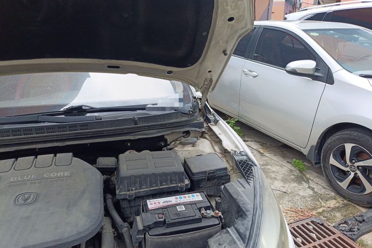 Used CHANGAN Eado 2013 1.6L Automatic Junku Model China IV Standard Engine Bay Left
