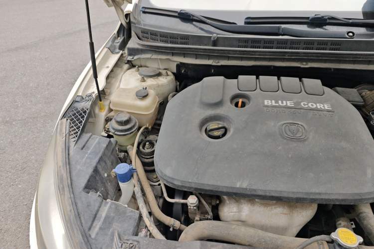 Used CHANGAN Eado 2013 1.6L Automatic Junku Model China IV Standard Engine Bay Right