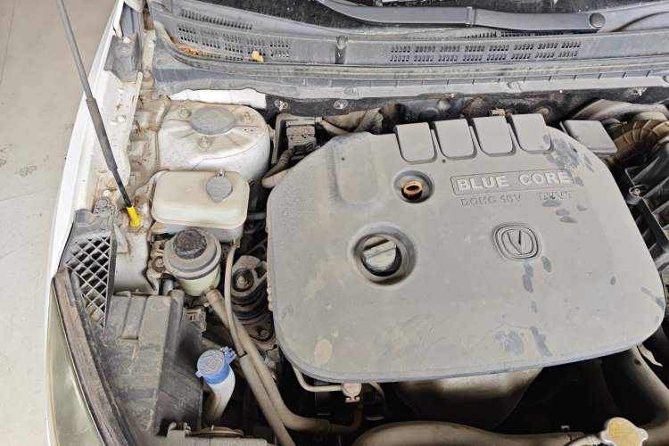 Used CHANGAN Eado 2013 1.6L Manual Junkuo Model China IV Standard Engine Bay Right