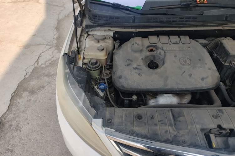 Used CHANGAN Eado 2013 1.6L Manual Elite Model China IV Standard Engine Bay Right