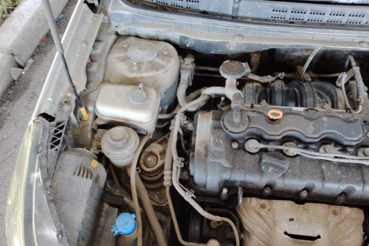 Used CHANGAN Eado 2013 1.6L Manual Luxury Model China V Standard Engine Bay Right