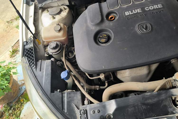 Used CHANGAN Eado 2013 1.6L Manual Junkuo Model China IV Standard Engine Bay Right