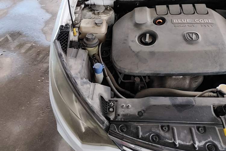 Used CHANGAN Eado 2013 1.6L Manual Junkuo Model China IV Standard Engine Bay Right