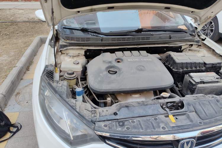 Used CHANGAN Eado 2013 1.6L Manual Junkuo Model China IV Standard Engine Bay Right
