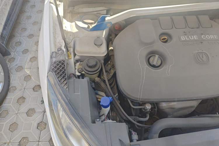Used CHANGAN Eado 2013 1.6L Automatic Junku Model China IV Standard Engine Bay Right