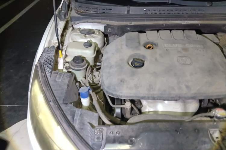 Used CHANGAN Eado 2013 1.6L Manual Junkuo Model China IV Standard Engine Bay Right