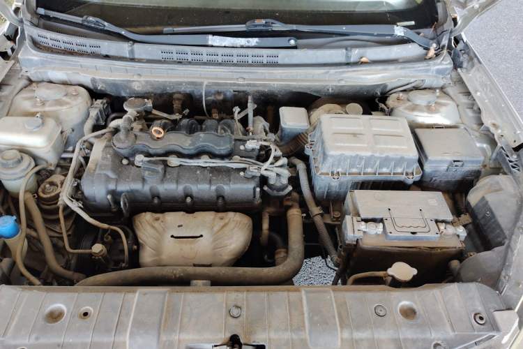 Used CHANGAN Eado 2013 1.6L Manual Luxury Model China V Standard Engine Bay