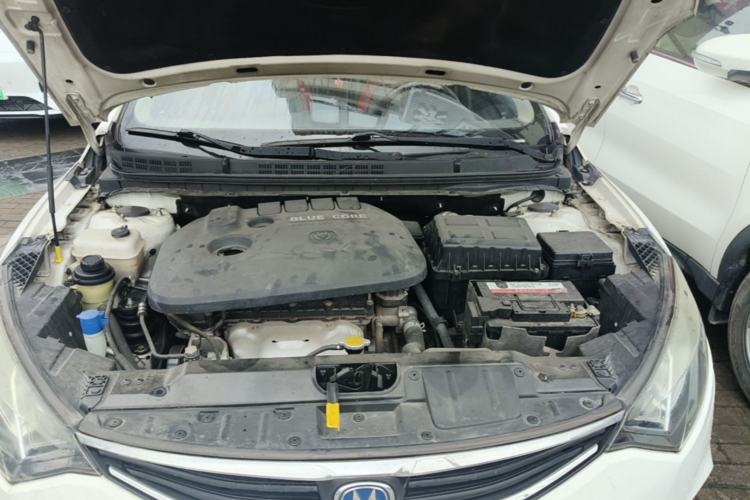 Used CHANGAN Eado 2013 1.6L Automatic Junku Model China IV Standard Engine Bay
