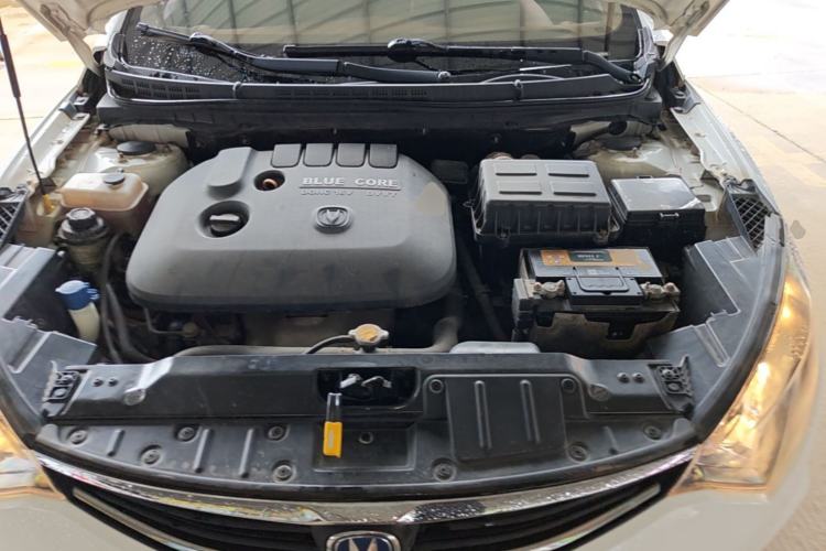 Used CHANGAN Eado 2013 1.6L Automatic ZhiKu Model China IV Standard Engine Bay