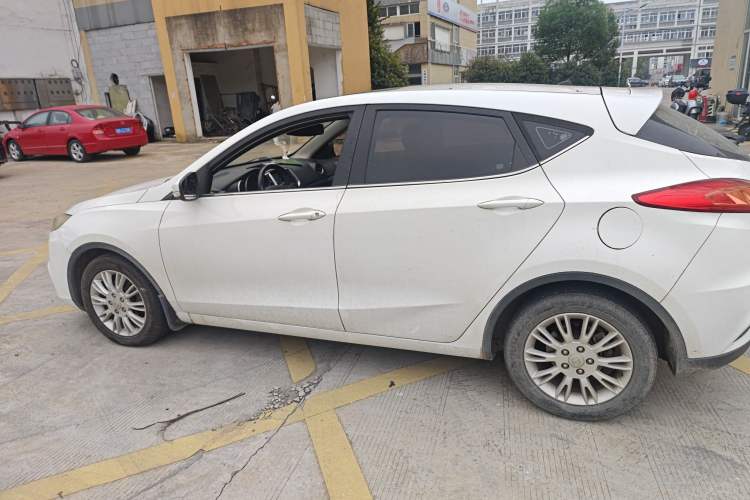 Used CHANGAN Eado 2013 1.6L Automatic Junku Model China IV Standard Exterior 3