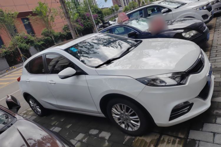 Used CHANGAN Eado 2013 1.6L Manual Junkuo Model China IV Standard Exterior 3