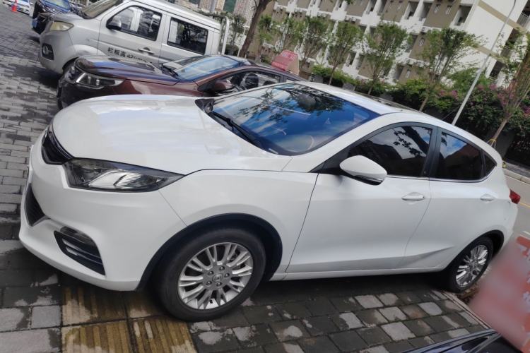 Used CHANGAN Eado 2013 1.6L Manual Junkuo Model China IV Standard Exterior 4