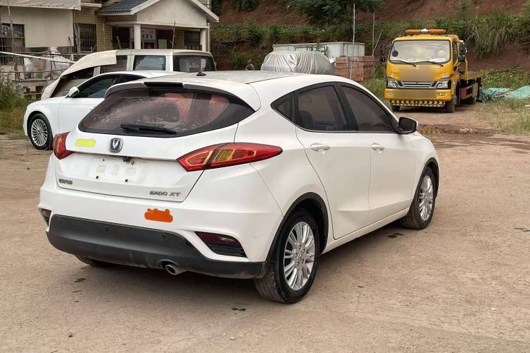 Used CHANGAN Eado 2013 1.6L Manual Junkuo Model China IV Standard Exterior 5