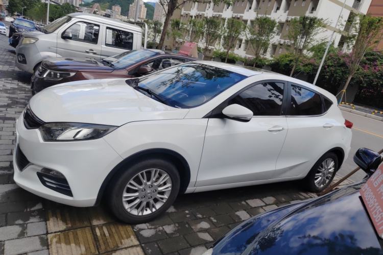 Used CHANGAN Eado 2013 1.6L Manual Junkuo Model China IV Standard Exterior 5