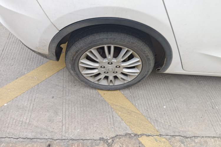 Used CHANGAN Eado 2013 1.6L Automatic Junku Model China IV Standard Exterior 8