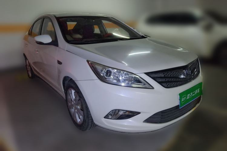 Used CHANGAN Eado 2013 1.6L Manual Luxury Model China V Standard Front Right 45 Deg