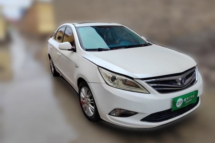 Used CHANGAN Eado 2013 1.6L Manual Luxury Model China V Standard Front Right 45 Deg