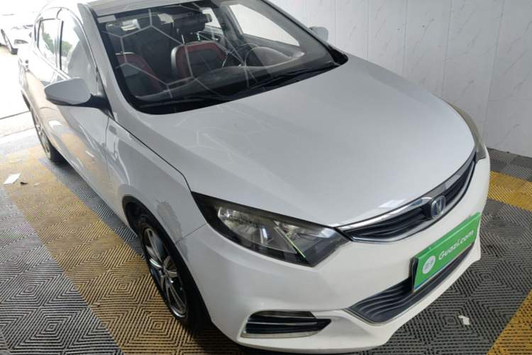 Used CHANGAN Eado 2013 1.6L Automatic ZhiKu Model China IV Standard Front Right 45 Deg