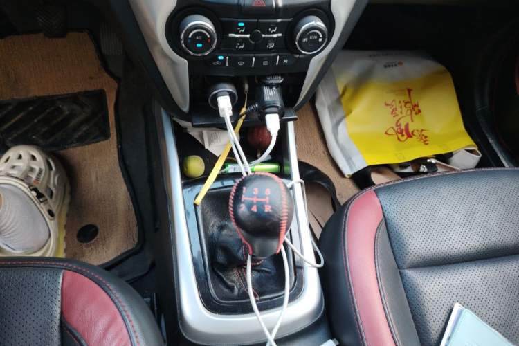Used CHANGAN Eado 2013 1.6L Manual ZhiKu Model China IV Standard Gear Lever