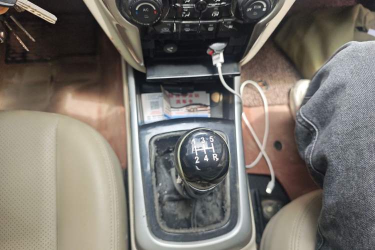 Used CHANGAN Eado 2013 1.6L Manual Elite Model China IV Standard Gear Lever