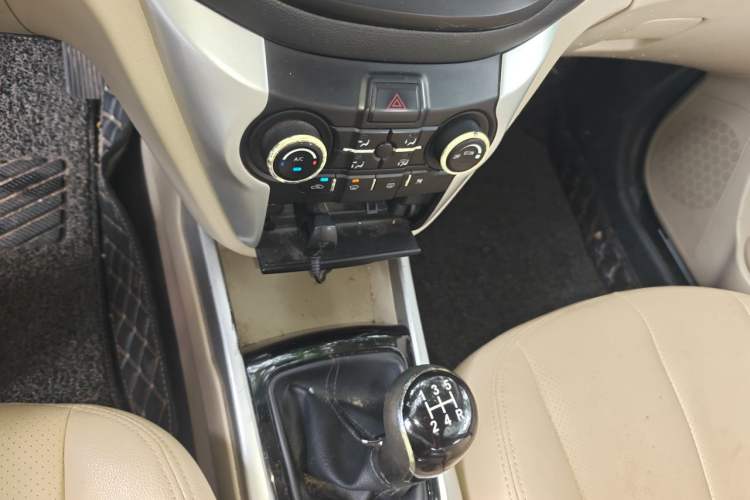 Used CHANGAN Eado 2013 1.6L Manual Elite Model China IV Standard Gear Lever