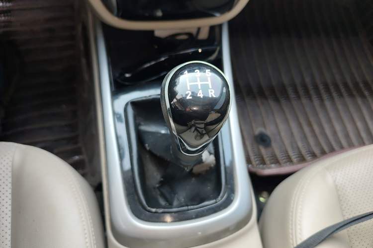 Used CHANGAN Eado 2013 1.6L Manual Elite Model China IV Standard Gear Lever