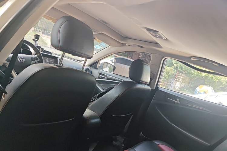 Used CHANGAN Eado 2013 1.6L Automatic ZhiKu Model China IV Standard Headliner