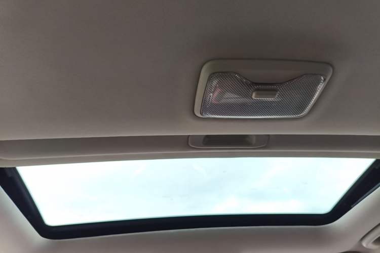 Used CHANGAN Eado 2013 1.6L Manual Junkuo Model China IV Standard Headliner